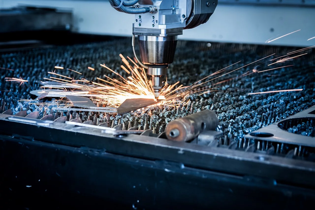 machines de découpe laser