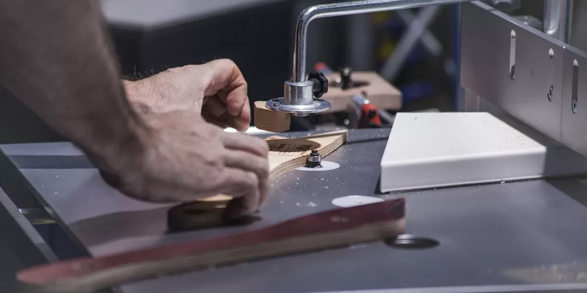 Fraiseuse CNC 3 axes / 4 axes / 5 axes Fraiseuse CNC 3 axes / 4 axes / 5 axes