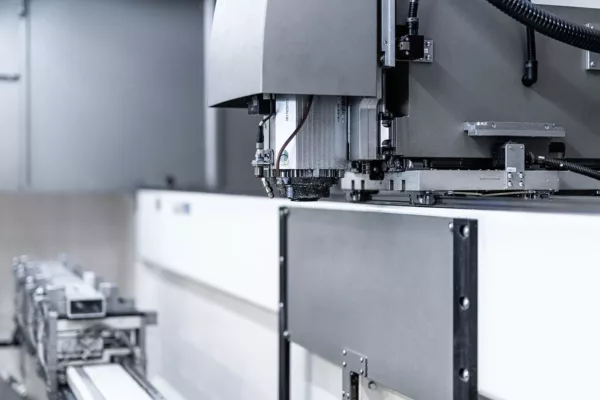Quels sont les avantages d'une fraiseuse CNC