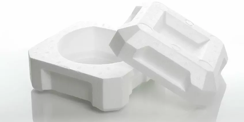 Fraisage de la mousse de polystyrène