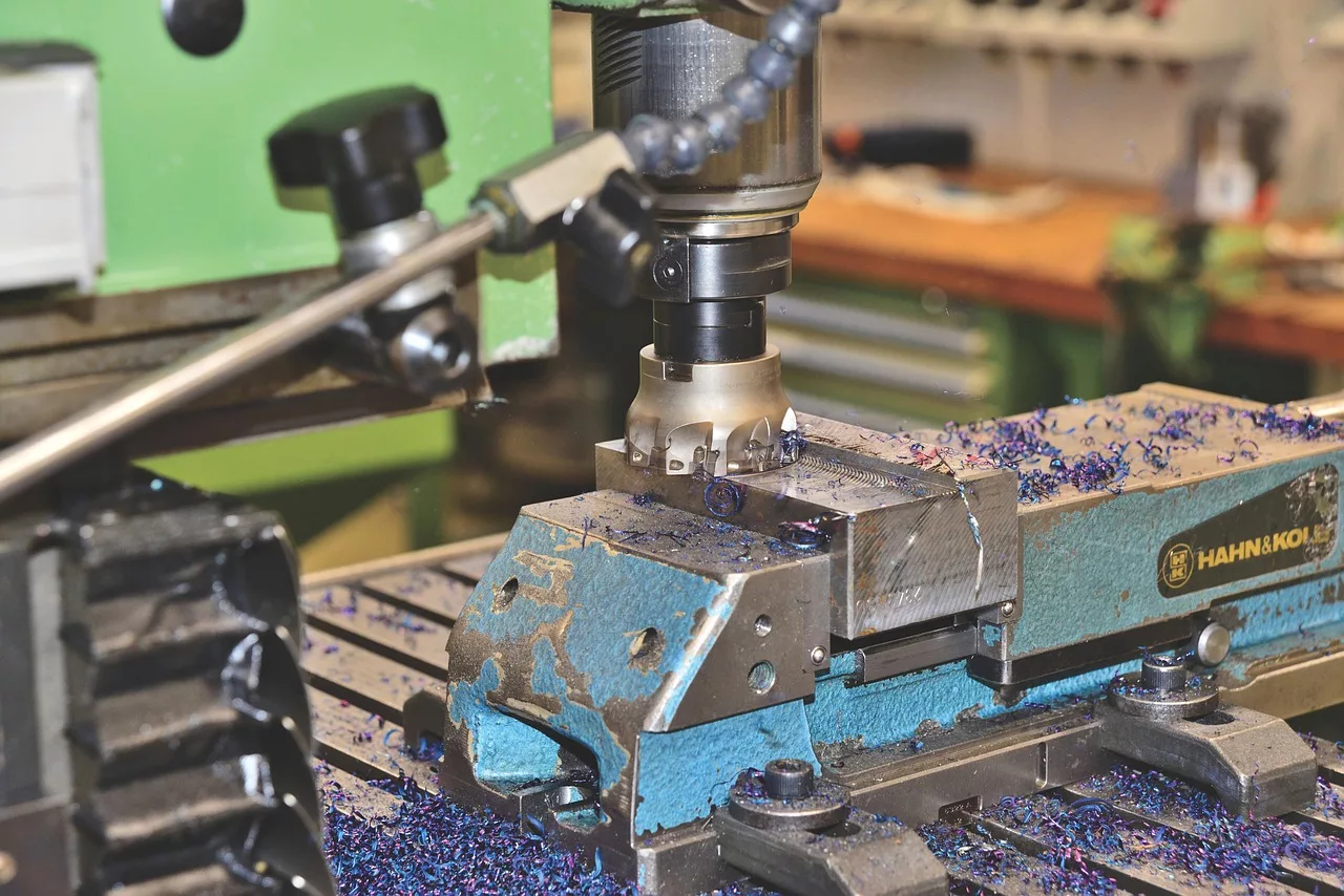 entretien régulier d'une fraiseuse CNC